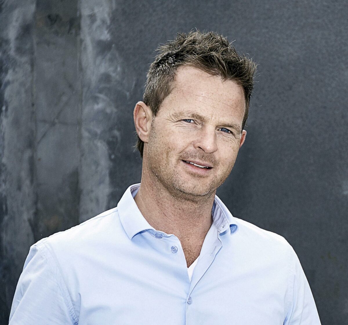 Carsten Mindegaard, ejer og adm. direktør i LM Byg, glæder sig over rekordresultat. Pressefoto.