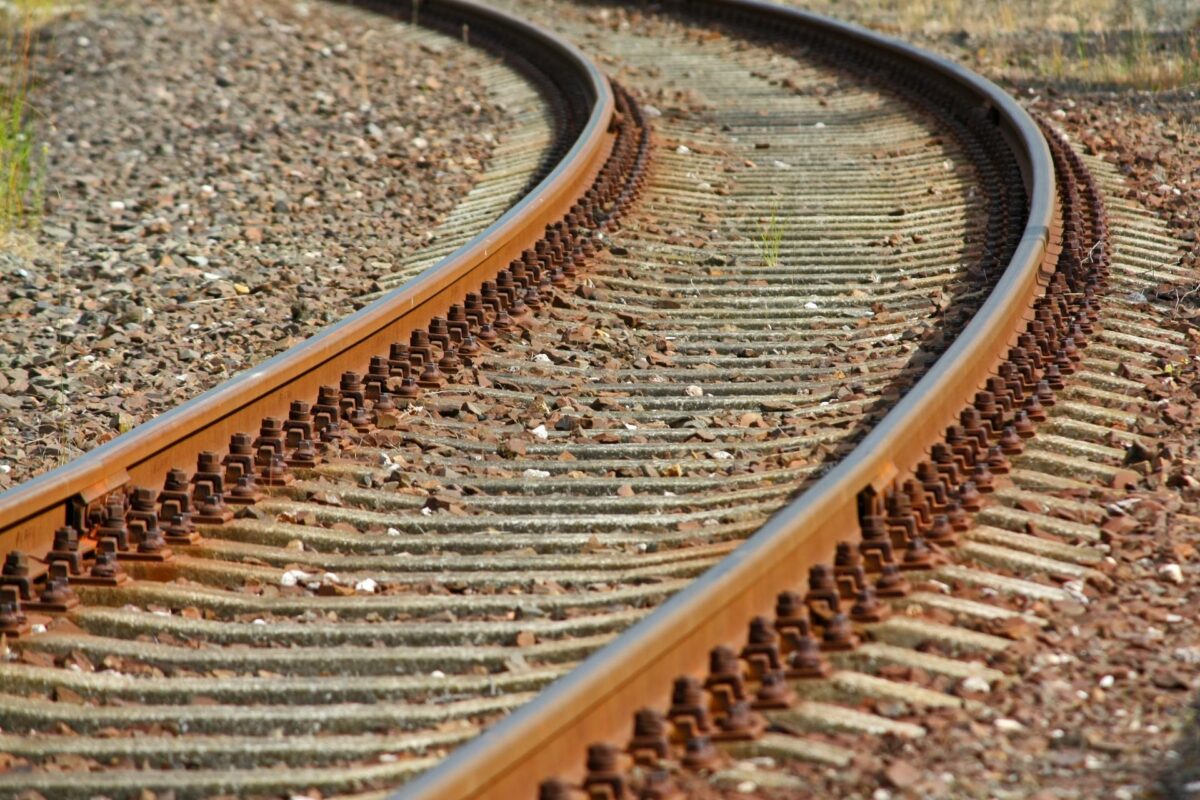 De 52 broer er et led i den samlede opgradering af Ringsted-Femern Banen. Foto: Colourbox.