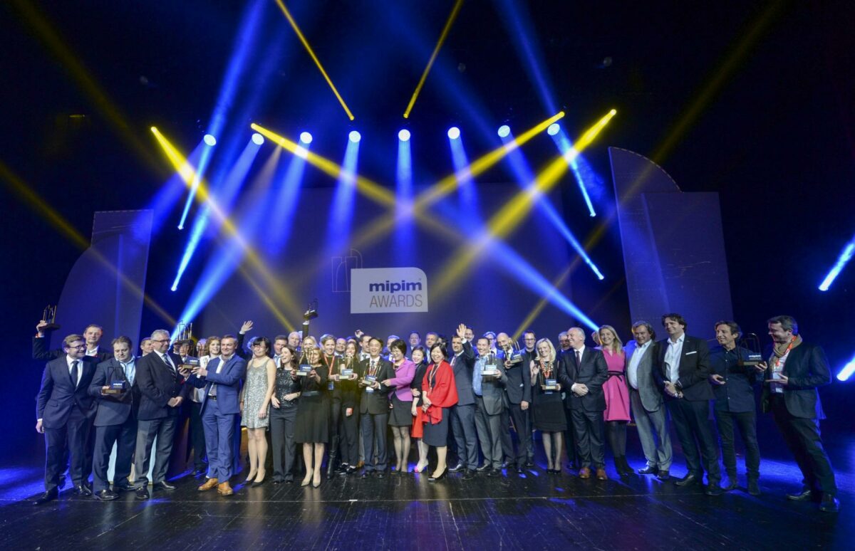 Alle vinderne af MIPIM Awards 2016. Foto: S.d'HALLOY/IMAGE & CO.