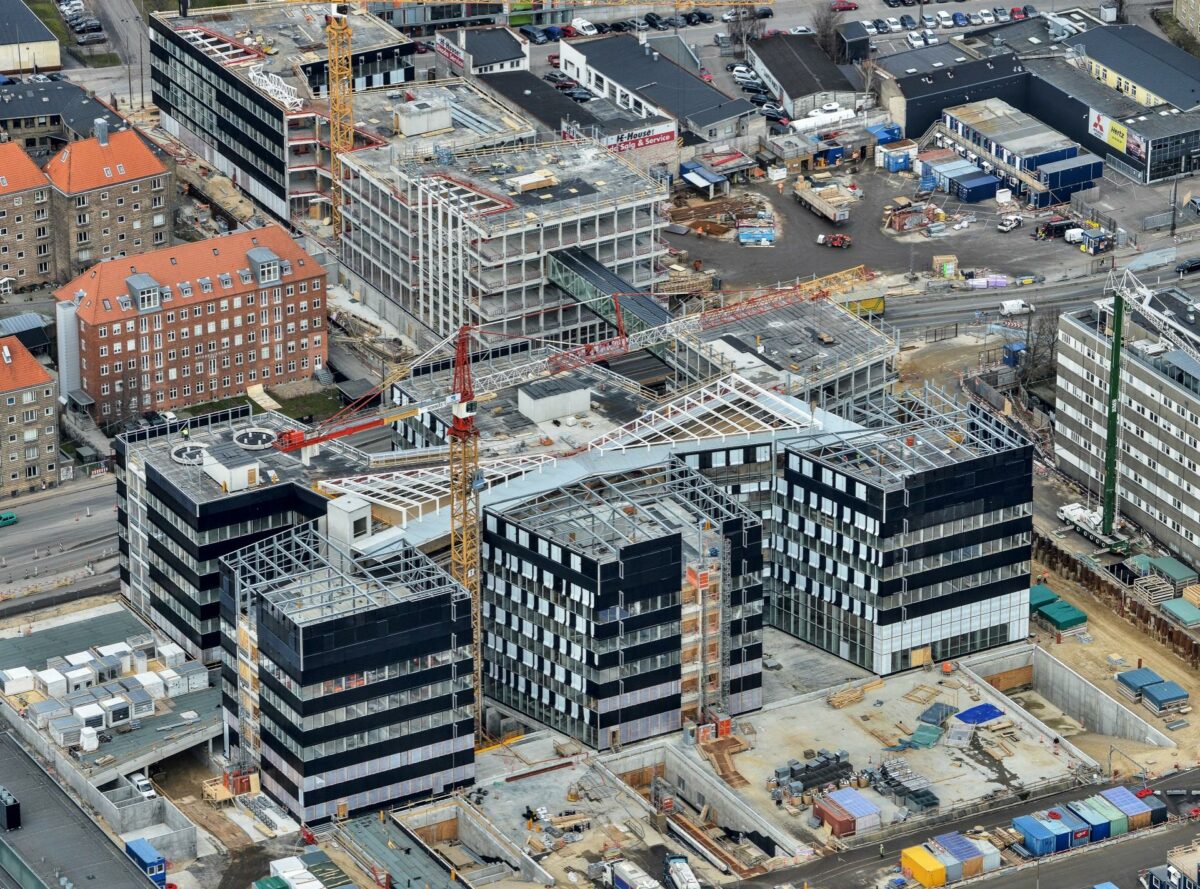 Luftfoto af Niels Bohr Byggeriet, april 2016. Foto: Dragør Luftfoto/Bygningsstyrelsen.