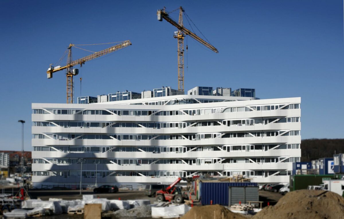 Beskæftigelsen i byggeriet er inde i en positiv formkurve. Foto: Colourbox.