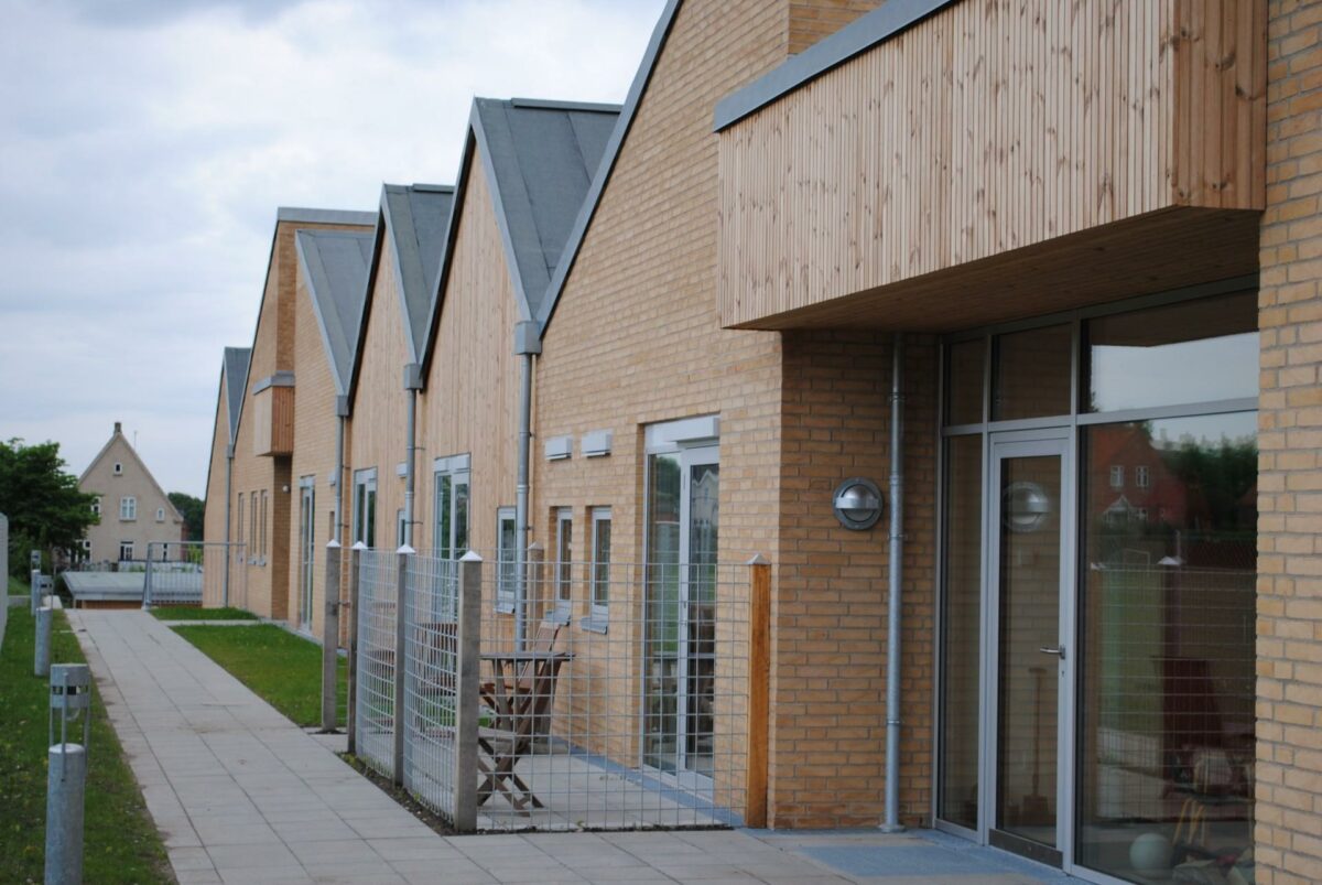 Børnehaven Humlebien i Svendborg er opført med en bæredygtig tagmembran, der er omfattet af en genbrugsordning. Bygningen ventes DGNB-certificeret til sølv. Pressefoto.