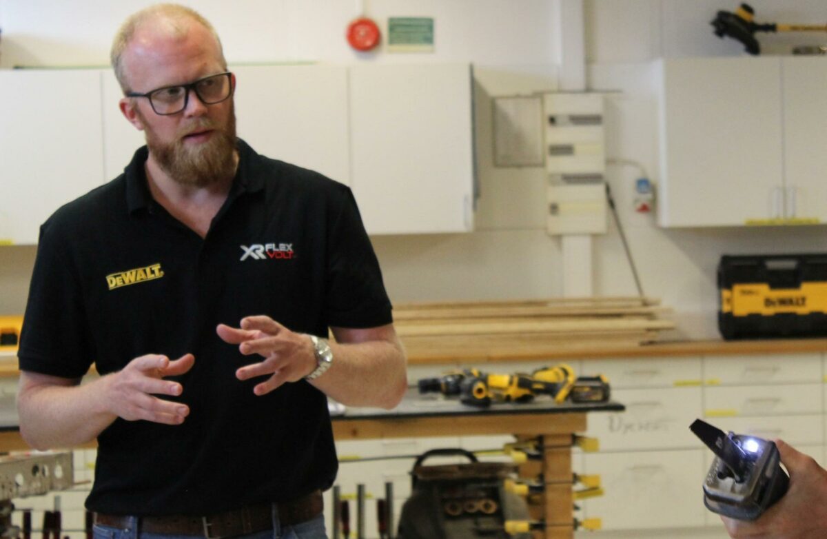 Mats Gustafsson, produktchef for Dewalt i Norden, har store forventninger til, at håndværkerne vil tage godt imod Flexvolt-systemet. Foto: Kristian Troelsen.