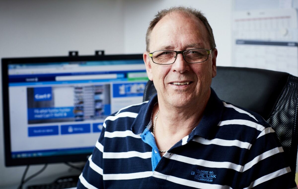 Carl F's arkitektbeskriver, Per Guldbrandt, har snart 40 års erfaring med Carl F. Pressefoto.