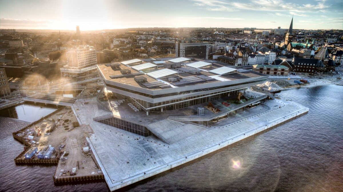 Dokk1 skal renoveres kun et år efter åbning. Pressefoto.