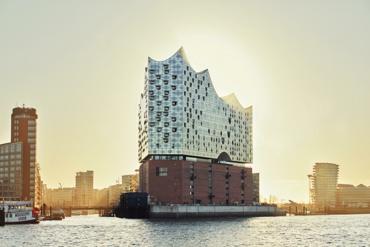 Det nye koncerthus er placeret i HafenCity ved Elben. Pressefoto.