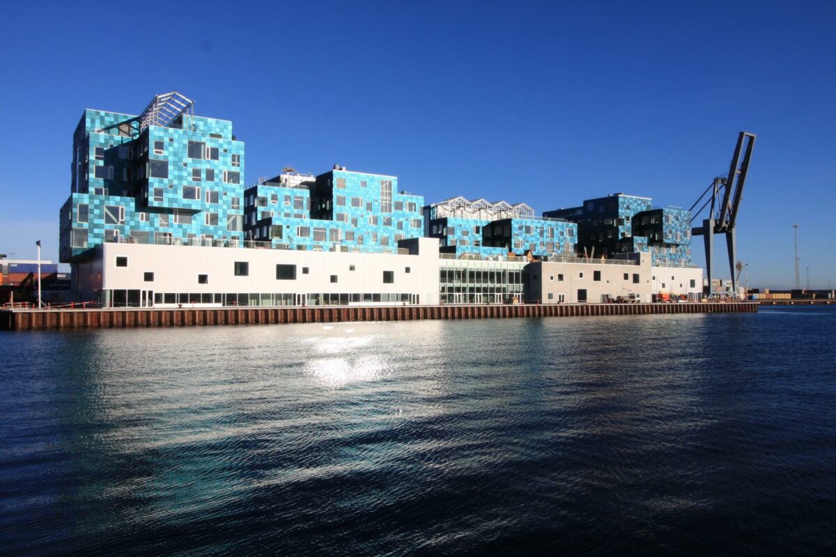 Den helt nye skole åbner til januar for første gang klasseværelserne for elever. Pressefoto.