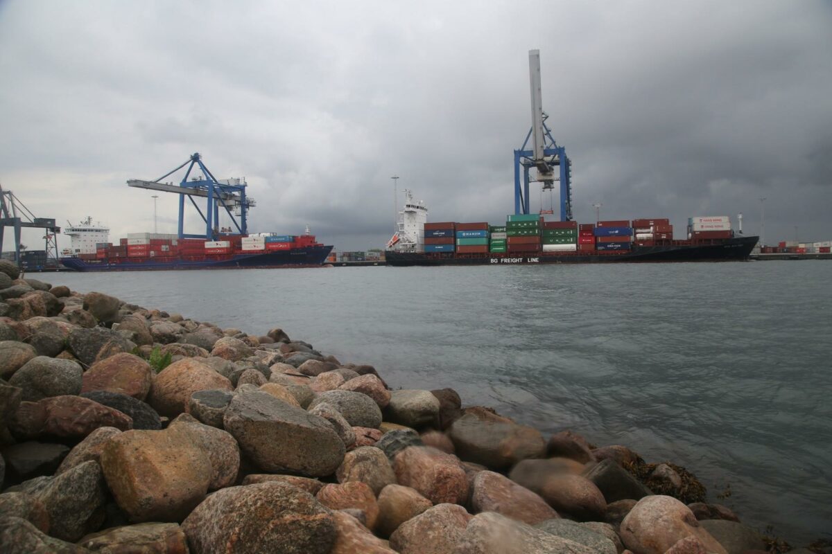 I dag ligger der en containerterminal på Levantkaj, men den skal flyttes. Foto: Niels Johan Juel Jensen.