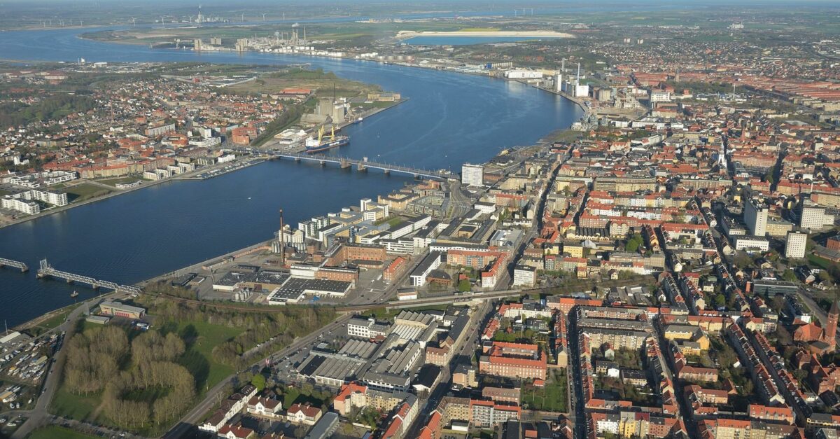 Socialdemokraternes trafikordfører, Søren Prehn, efterlyser en debat om finansiering af en ny Limfjordsforbindelse. Foto: Colourbox.