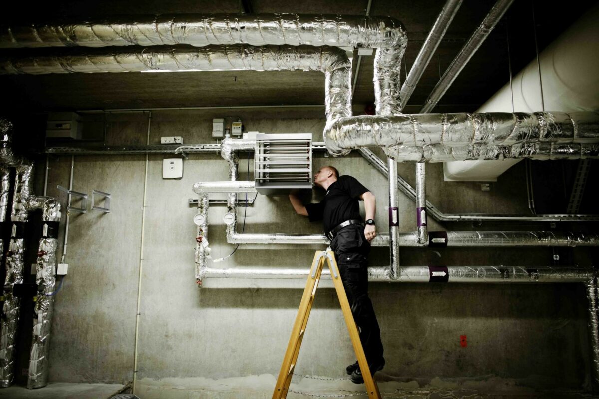 Elektriker- og el-installatørbranchen fastholder en stabil indtjening, viser en undersøgelse fra PwC. Arkivfoto: Kemp & Lauritzen.