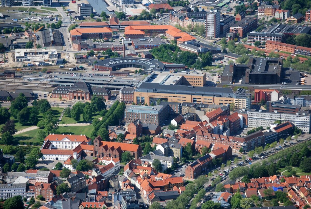 Nu etablerer Facebook et stort datacenter i Odense - ikke i centrum, der her ses, men i erhvervsområdet Tietgenbyen. Foto: Colourbox.