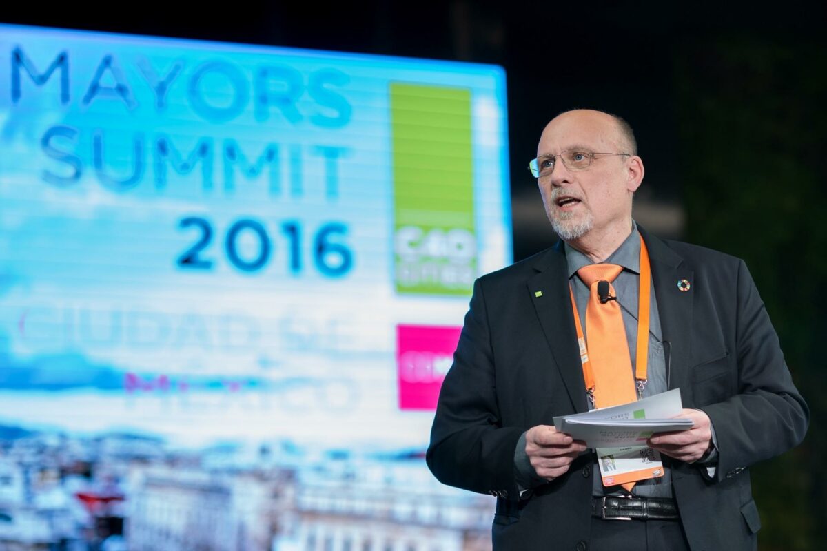 Realdania fortsætter sit engagement i bynetværket C40. Her ses adm. direktør Jesper Nygård til C40 Mayors Summit 2016. Foto: Realdania.