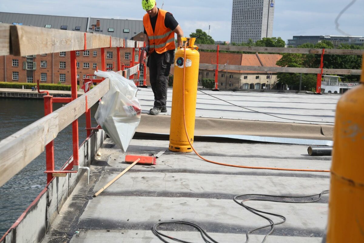 I løbet af 2016 blev der hver eneste dag skabt hvad der svarer til 16,2 nye jobs i byggeriet. Arkivfoto: Niels Johan Juel Jensen.