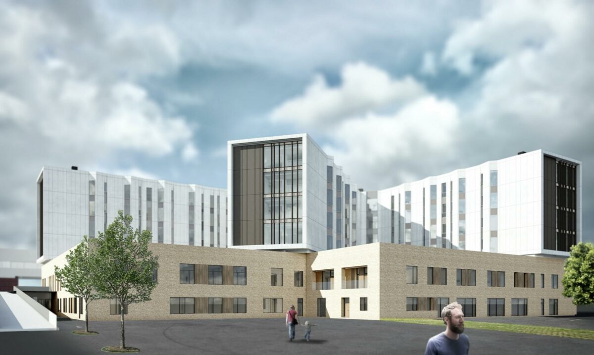Det primære element i fase 2 på akutsygehuset i Aabenraa er den tre-fligede sengebygning i fire etage. Den bygges oven på en muret base i to etagers højde, svarende til det eksisterende sygehus.