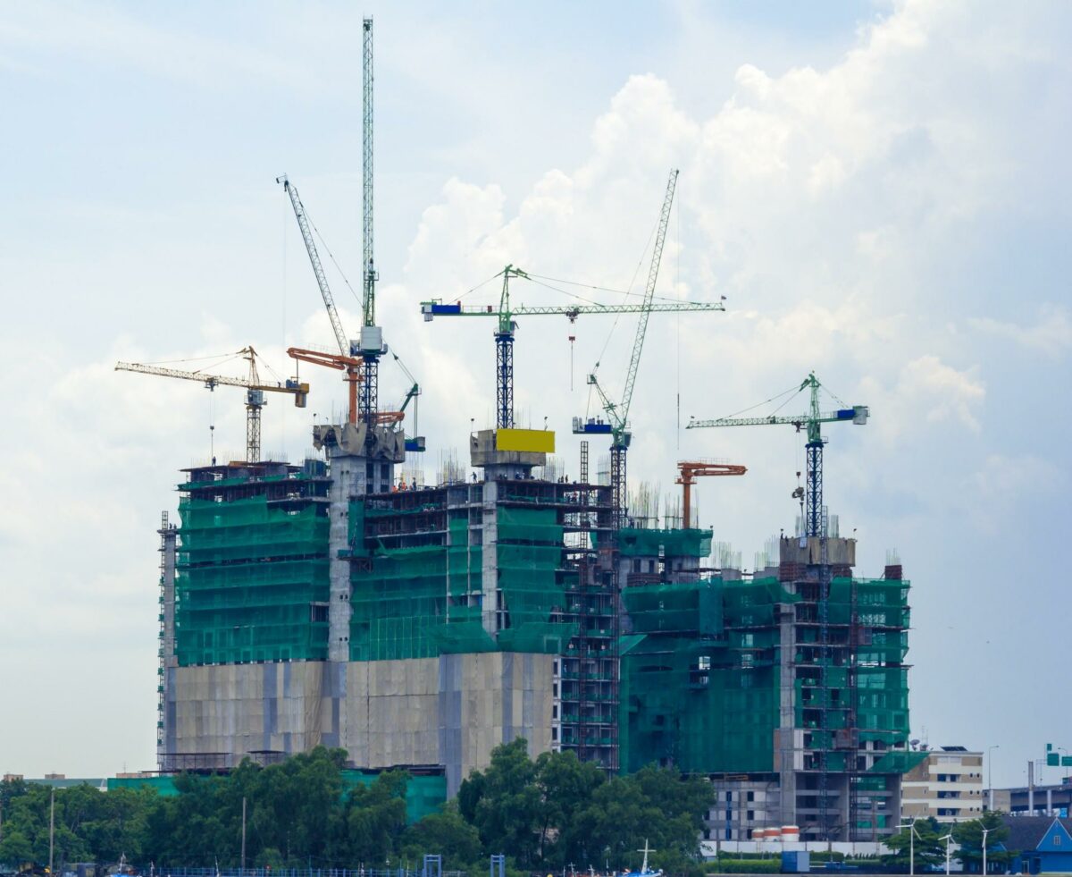 Der er bred enighed om, at der er store gevinster gemt i brugen af BIM på store byggeprojekter. Molio - Byggeriets Videncenter ønsker et øget fokus på BIM i den europæiske byggesektor. Foto: Colourbox.