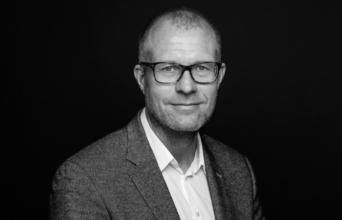 Den 45-årige journalist- og ledelsesuddannede Mads Graves er ny direktør for Arbejdsgiverne. Pressefoto.