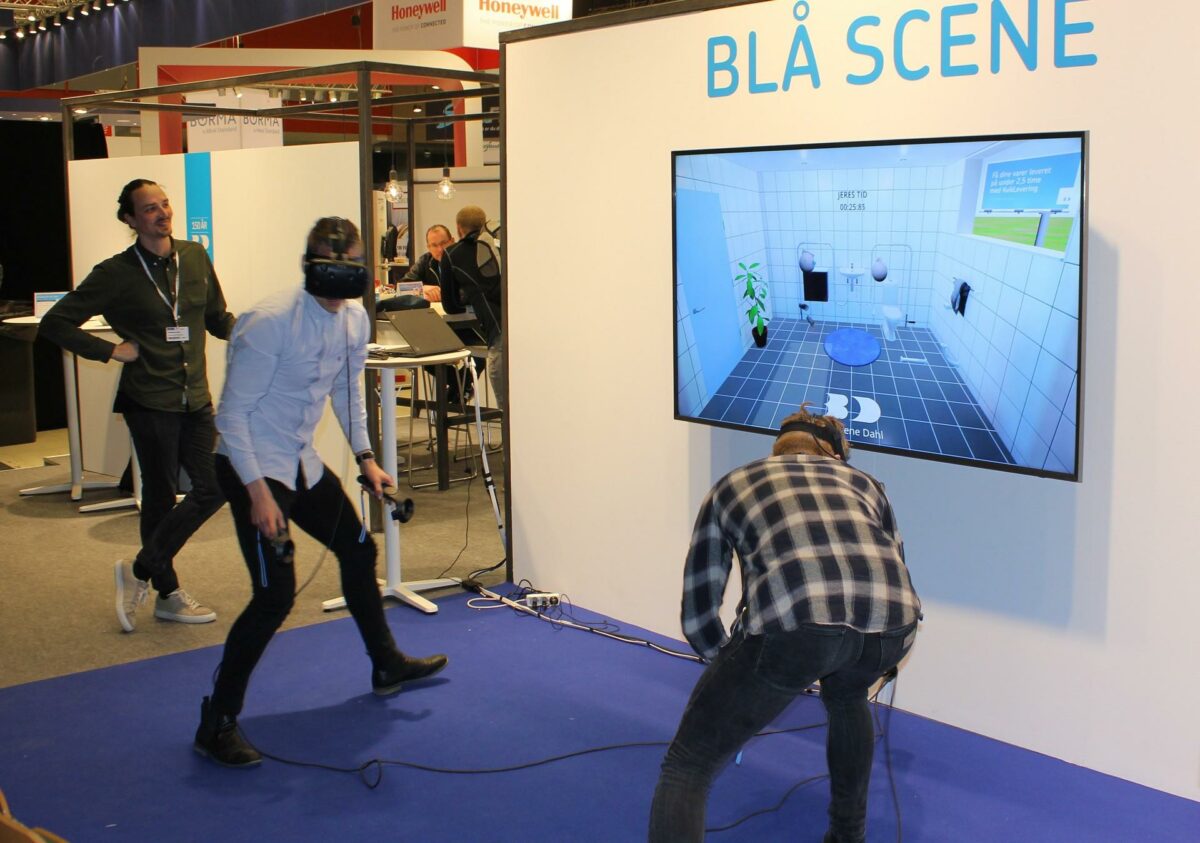 Brødrene Dahl havde medbragt en VR simulator til VVS'17. Foto: Kim Ebbesen.