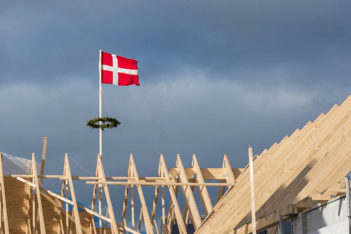 Der er kommet yderligere 400 beskæftigede i byggebranchen i marts. Foto: Colourbox.