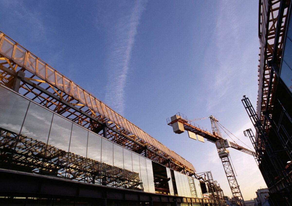 De senere års fremgang i byggeri og anlæg har betydet, at mangel på arbejdskraft er rykket højt op på listen over branchens udfordringer. Foto: Colourbox.