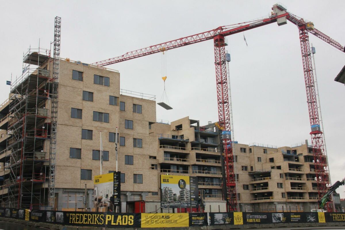 Der er meget høj byggeaktivitet i Aarhus, og så  skal samarbejdet mellem brancheforeningerne og Teknik og Miljø intensiveres. Arkivfoto: Torben Jastram.