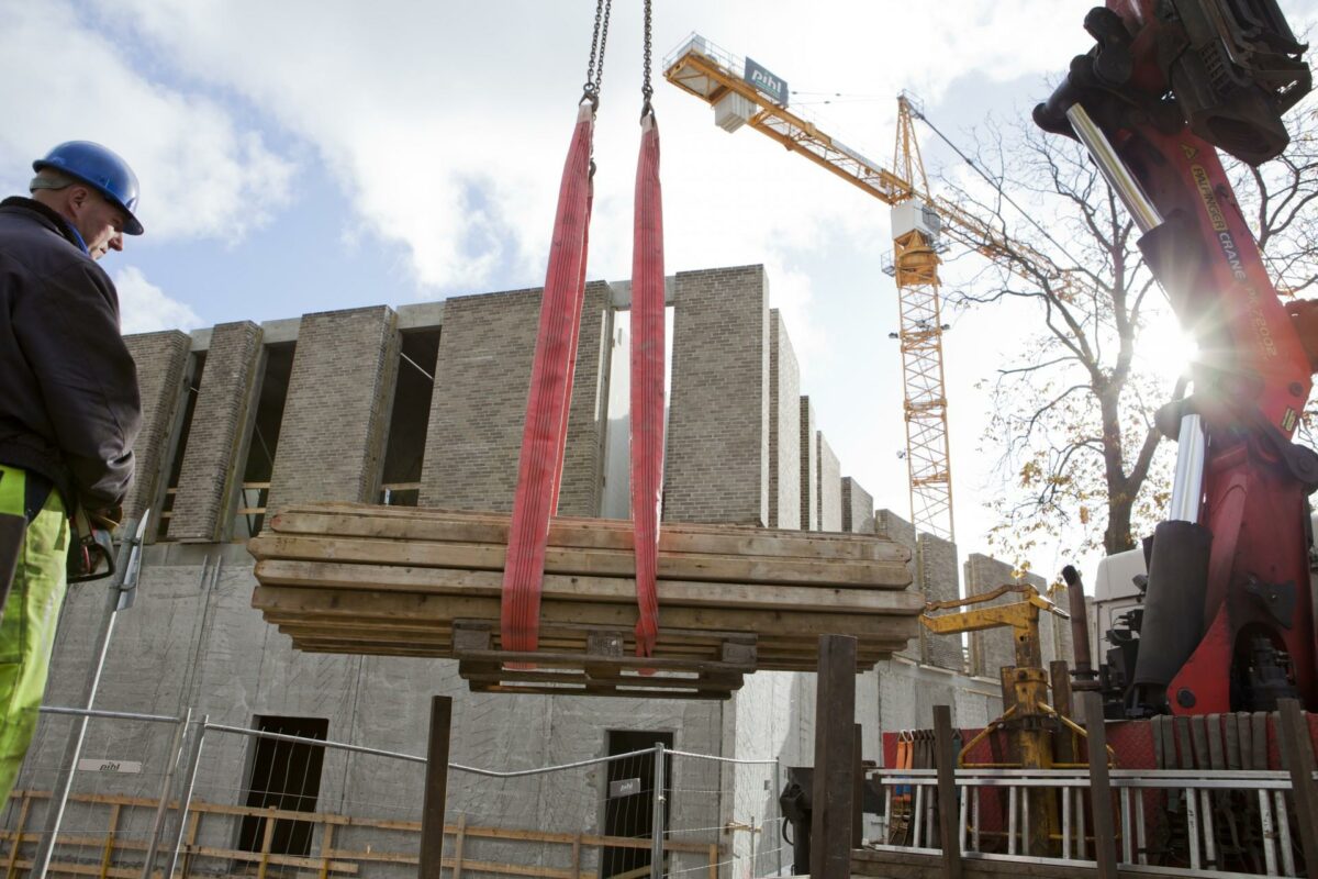 Rapporten fra Byggefakta giver et overblik over de samlede kommunale investeringer de kommende år. Foto: Colourbox.