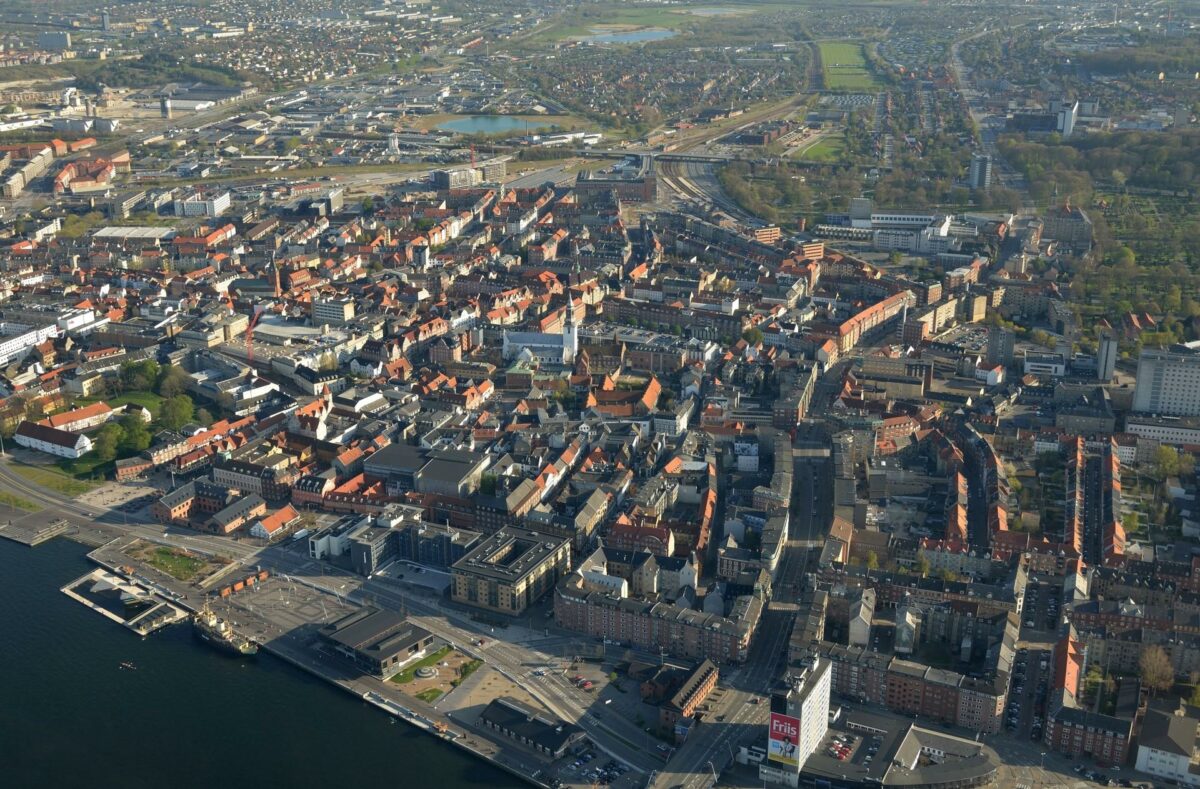 Himmerland Boligforening og Ejendomsmæglernes Fond vil i fællesskab renovere og opfører boliger centralt i Aalborg. Foto: Colourbox.