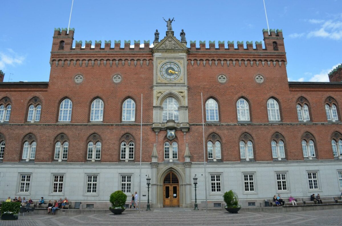 Der er uro på Rådhuset i Odense. En mulig sag om embedsmisbrug på Byggesagskontoret undersøges. Foto: Colourbox.