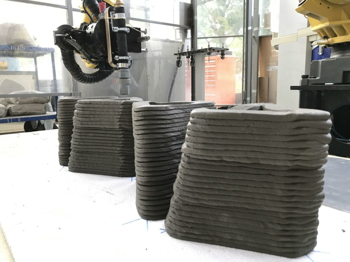 Elementerne er blevet printet på en 3D betonprinter i Teknologisk Instituts Betonlaboratorium i Taastrup. Foto: Teknologisk Institut.