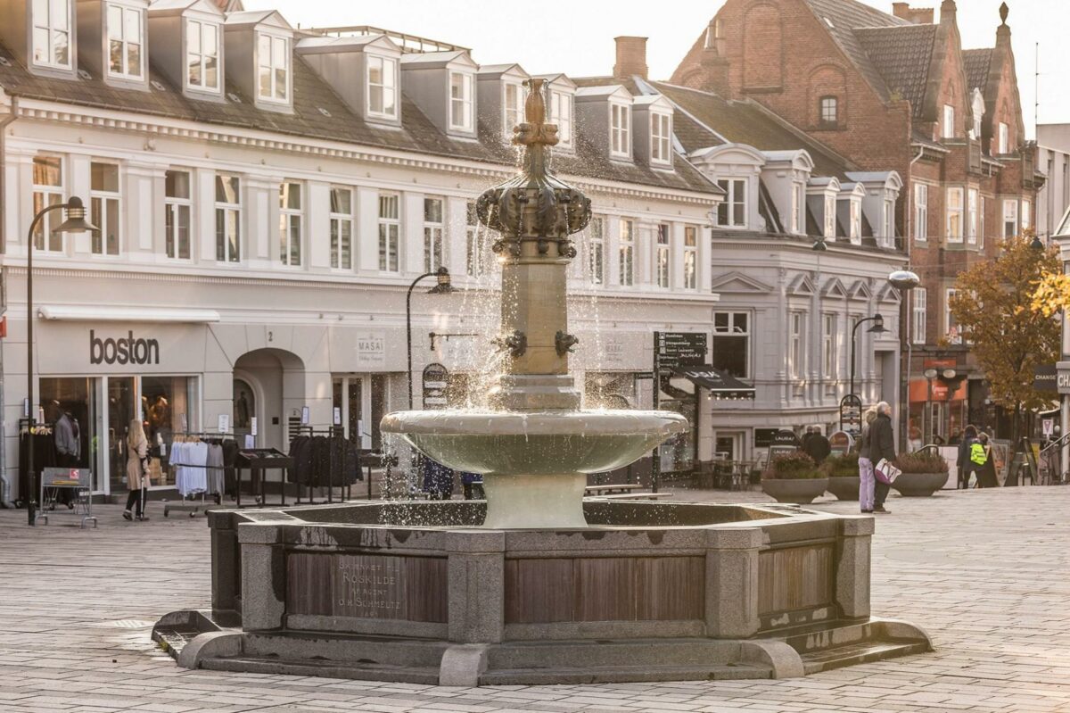 Købmandsgården fra 1878 ligger på Stændertorvet midt i Roskilde. PR-foto.