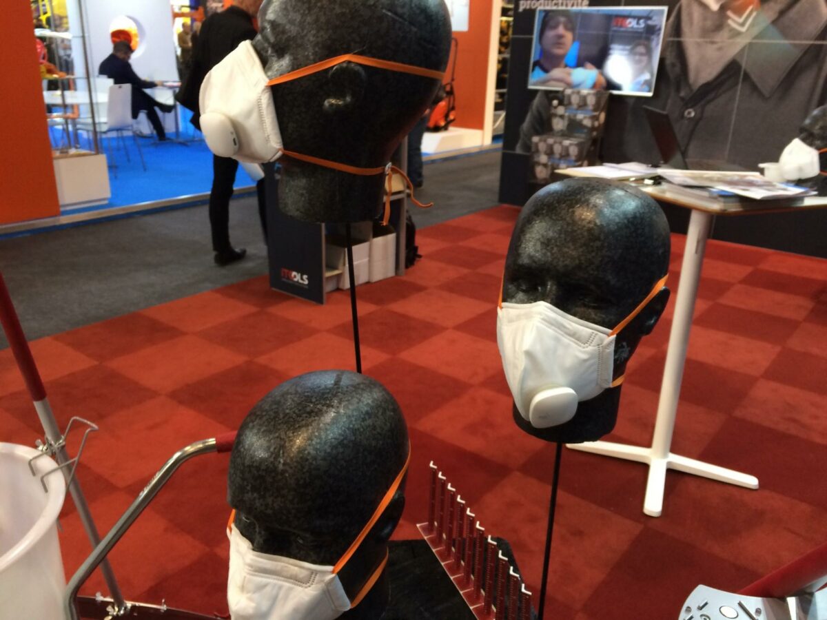 AIR+ Active fra iTools er verdens første engangsmaske med en tilkoblet mini-ventilator, der automatisk fjerner udåndingsluften. Arkivfoto: Torben Jastram.