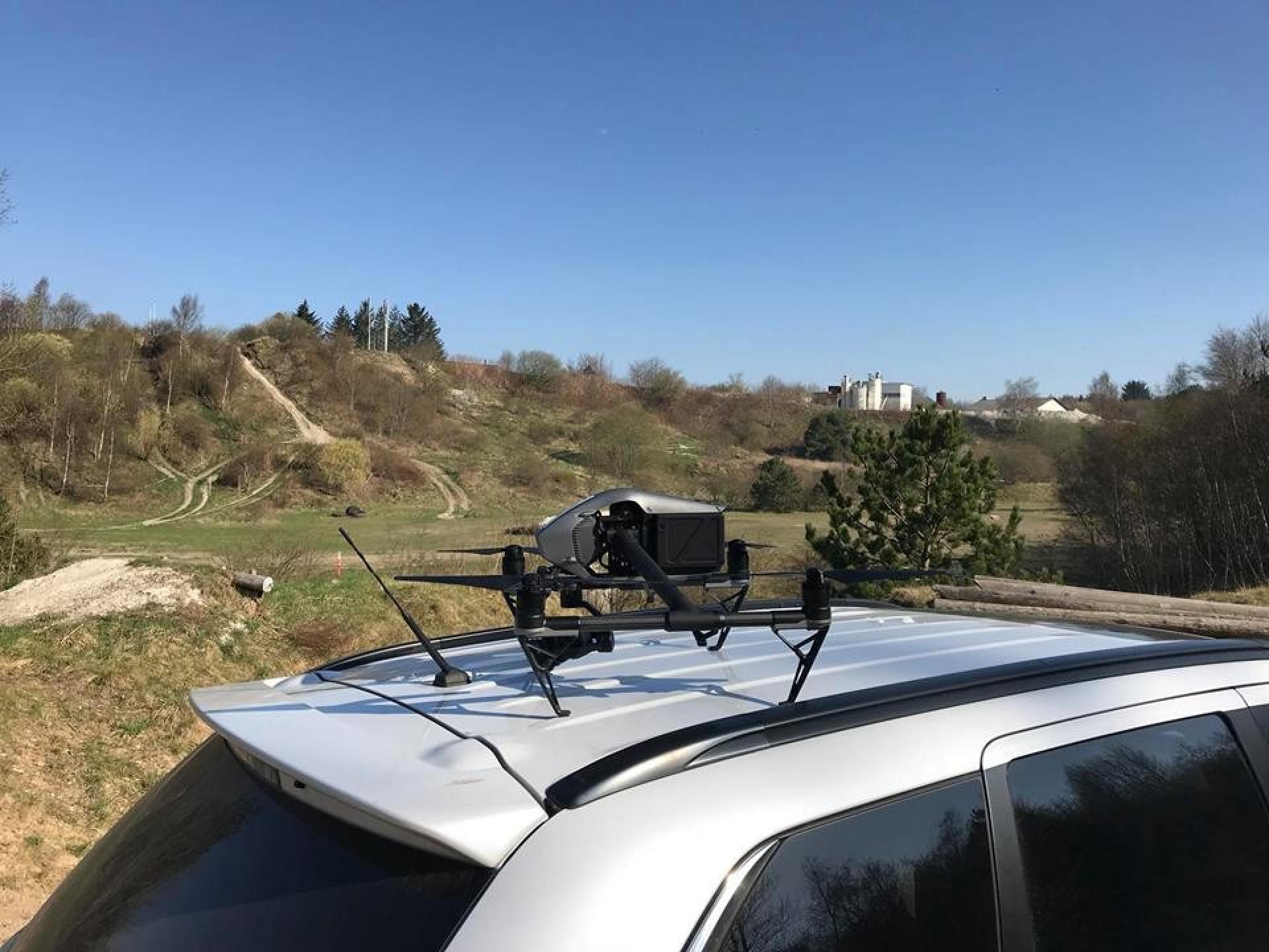 Firmaet har kun en drone. De har aldrig haft brug for andre. Den vejer cirka fem kilo og er 80 centimeter i både bredde og længde. Foto: ProDrone.