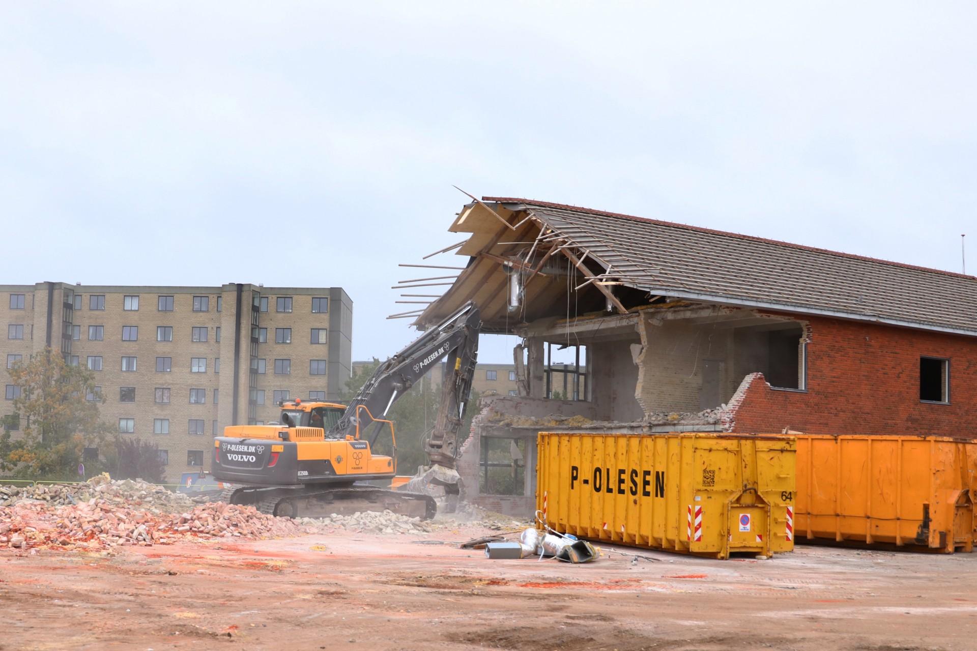 P. Olesen river Vejlby Skole ned for at gøre plads til boligområde med godt 200 boliger.