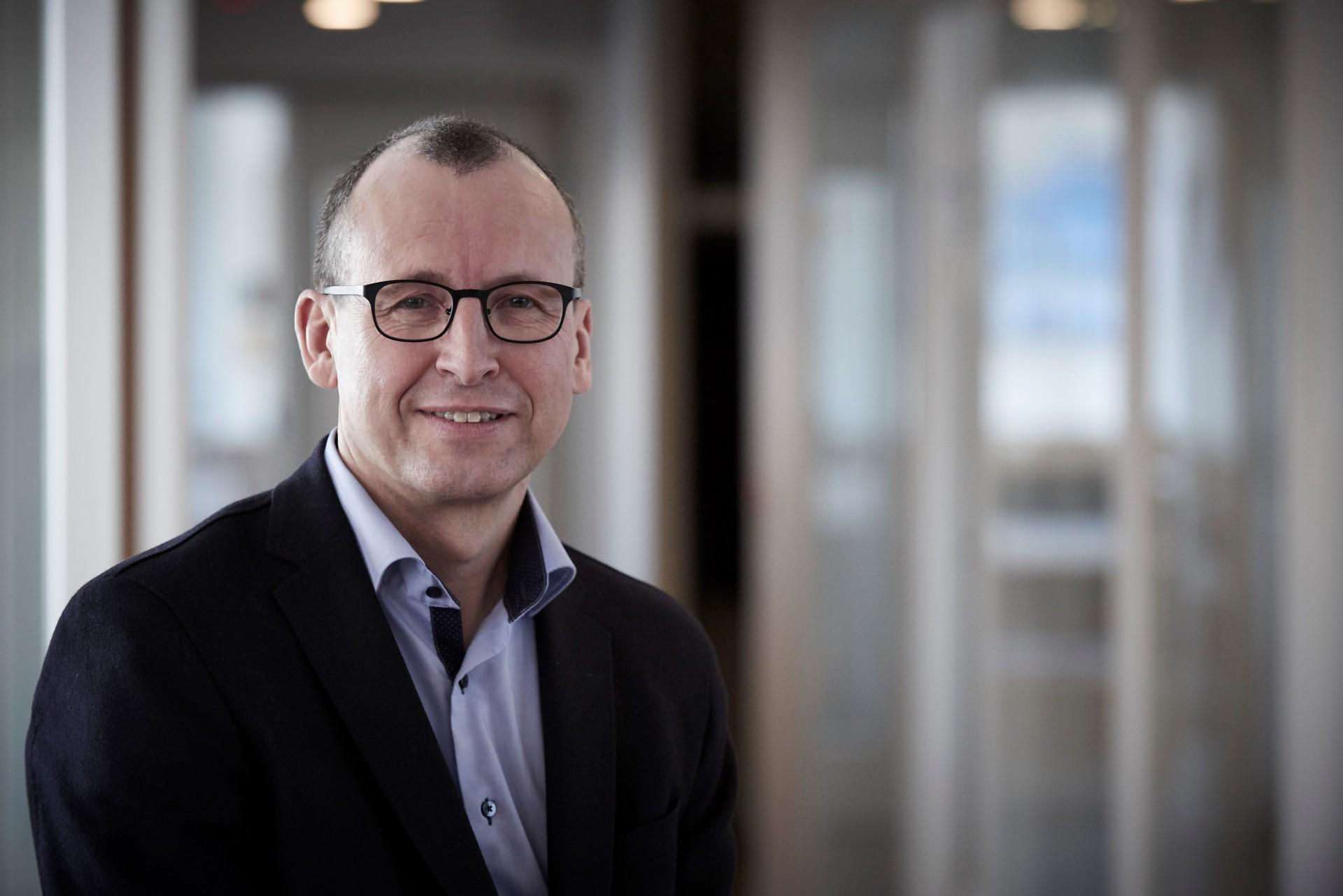 Jens Pilholm er direktør for Civica, som administrerer to tredejedele af lejlighederne i Vollsmose. Han har med regeringens Ghetto-lov fået en stor opgave. Foto: Civica.
