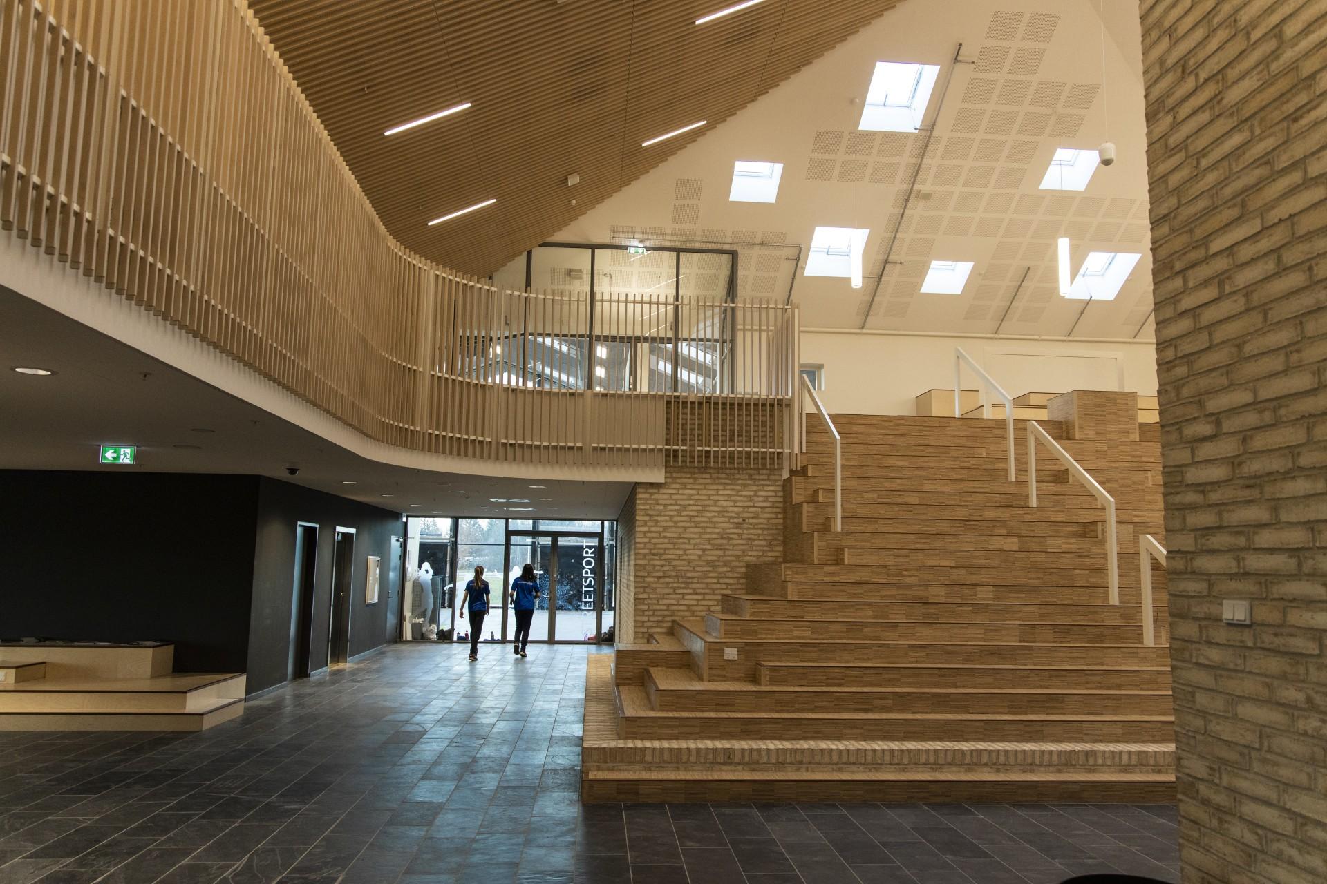 Blandt husets faste lejere er International School Ikast-Brande, Unge og Uddannelse fra Ikast-Brande Kommune, Blindes Arbejde og Fælleskantinen, hvor de sidste er socialøkonomiske virksomheder. Foto: Realdania.