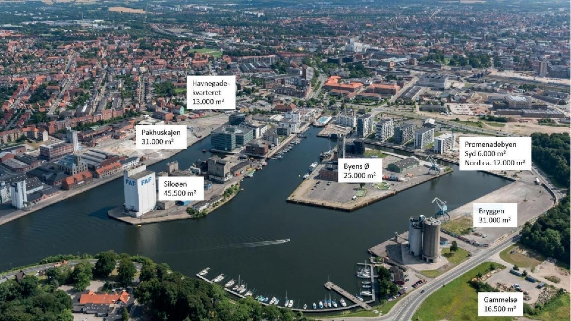Pakhuskajen, hvor A. Enggard og pensionskassen PKA i øjeblikket opfører 346 boliger, er en del af udviklingen af Odense Havn, der skal omdannes til en levende og attraktiv bydel.