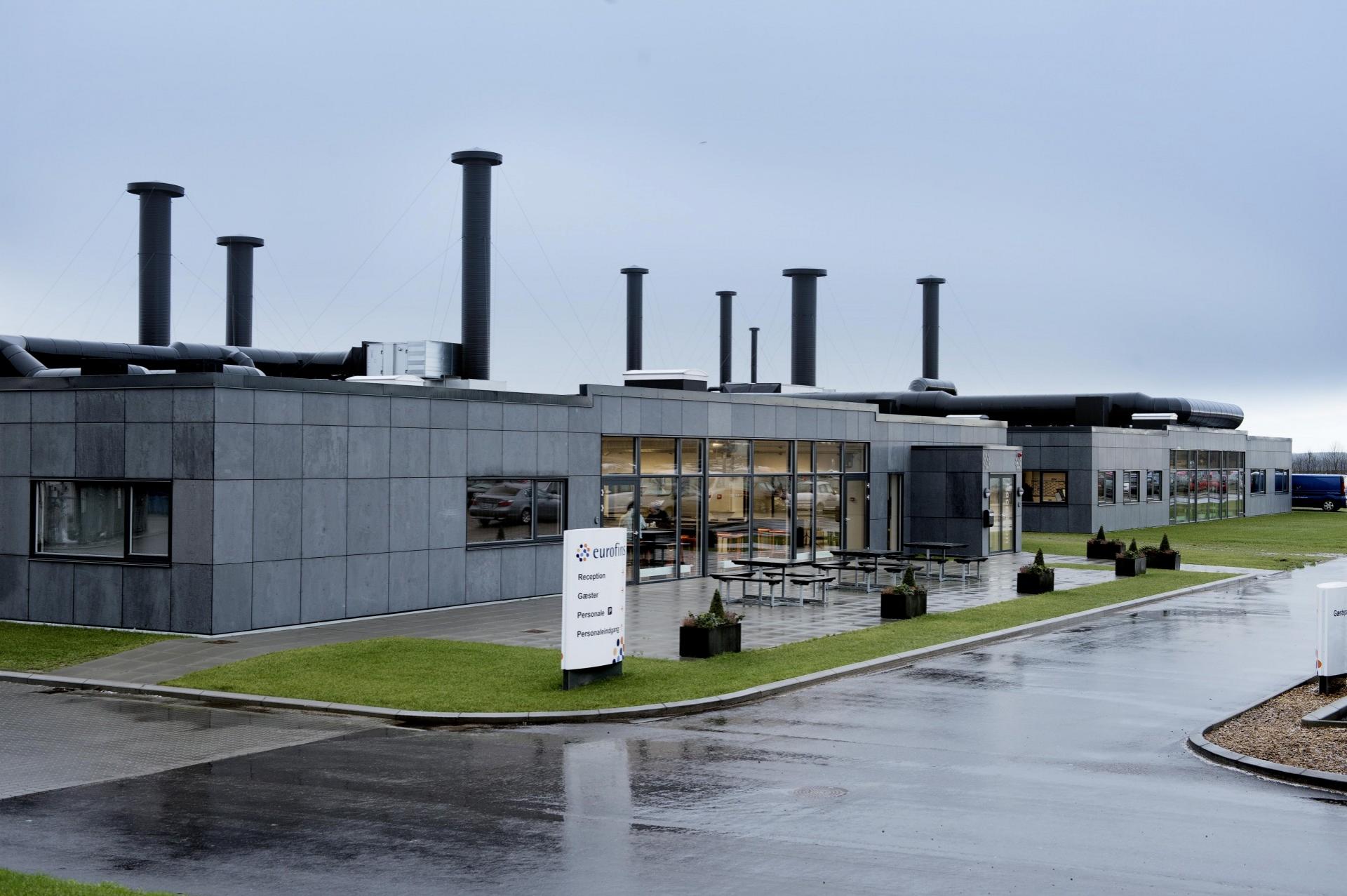 For at hemmeligholde byggeriet længst muligt fortalte parterne en nødløgn og hævdede, at der blot skulle anlægges en parkeringsplads med jordvarme. Pressefoto.