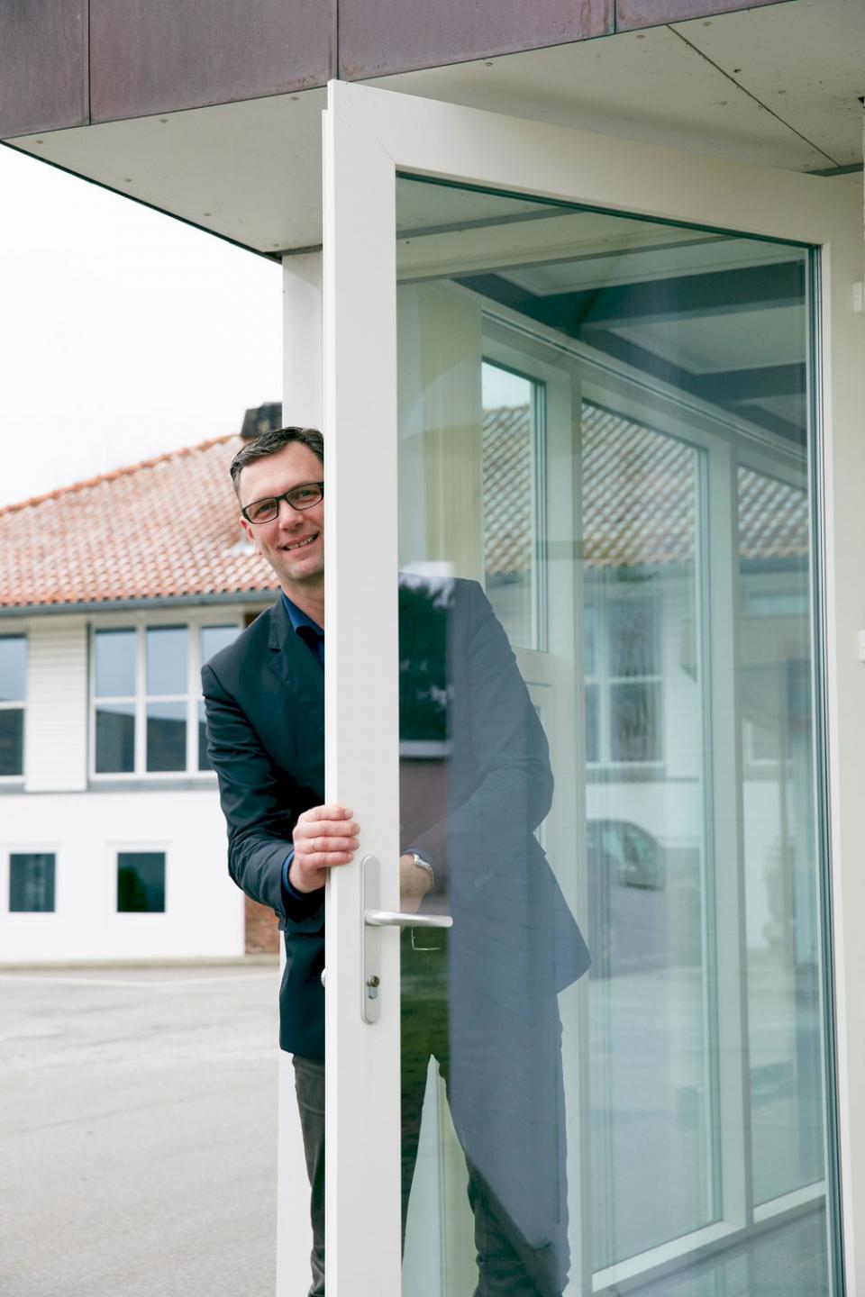Vi oplever i stigende grad, at markedet efterlyser dansk producerede vinduer og døre, siger direktør Kristian Andersen.