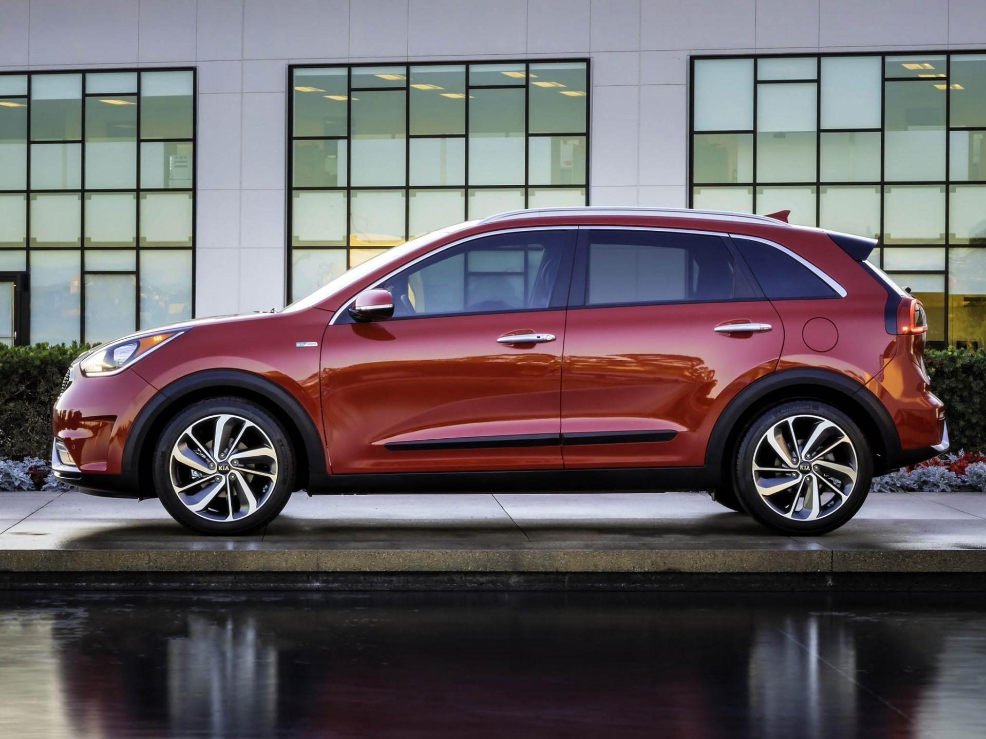 Kia Niro er nyeste skud på stammen af mærkets SUV-/crossovermodeller.