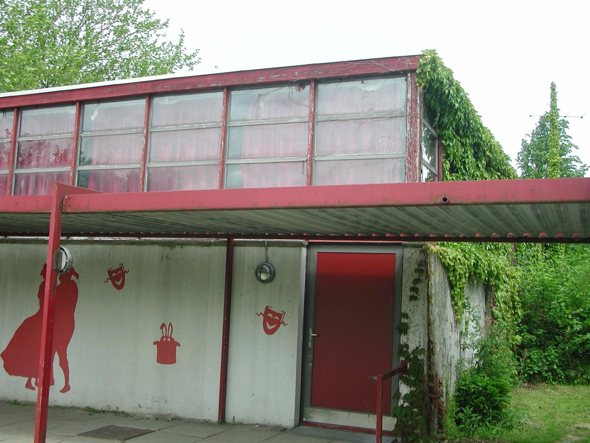 Brunhøjskolen var i så dårlig stand, at den skulle rives ned. Foto: Holbæk Kommune.