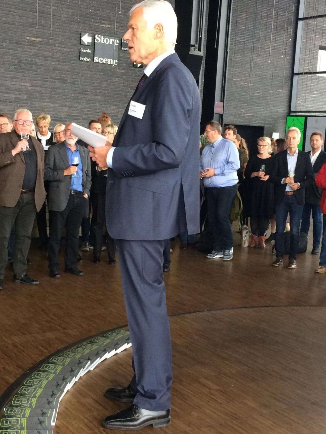 Vi er nu 50 år og har aldrig haft det bedre, fastslog formanden, da han bød velkommen til gæsterne til 50-års receptionen torsdag. Foto: Torben Jastram.