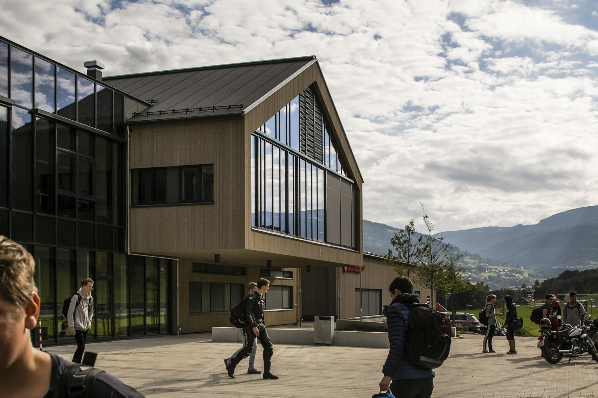 Arkitekturen er inspireret af den omkringliggende natur. Foto: Kontraframe.