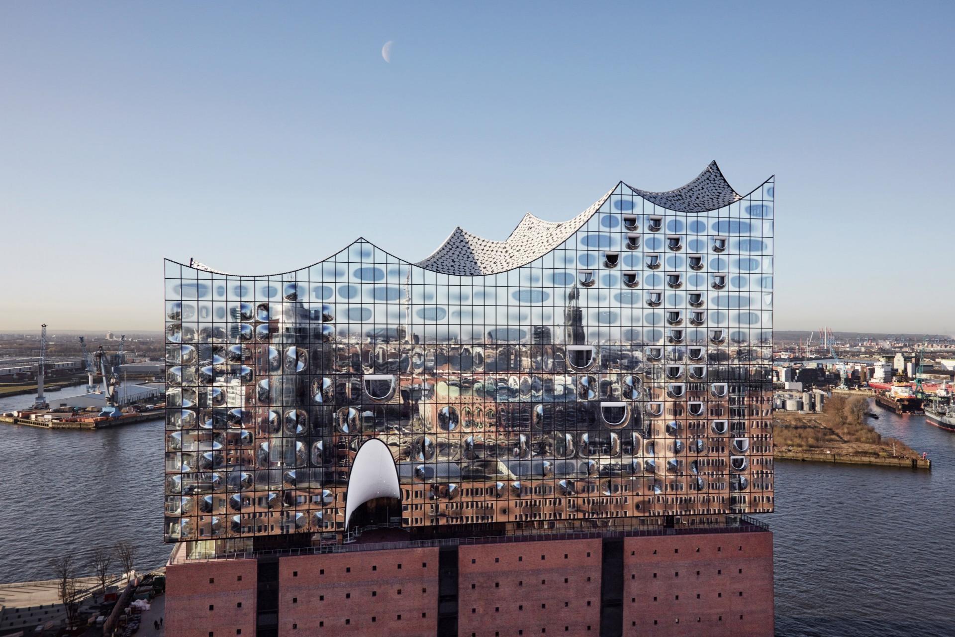 Budgettet for Elbphilharmonie er skredet med 256 procent under opførelsen. Foto: Maxim_Schulz.