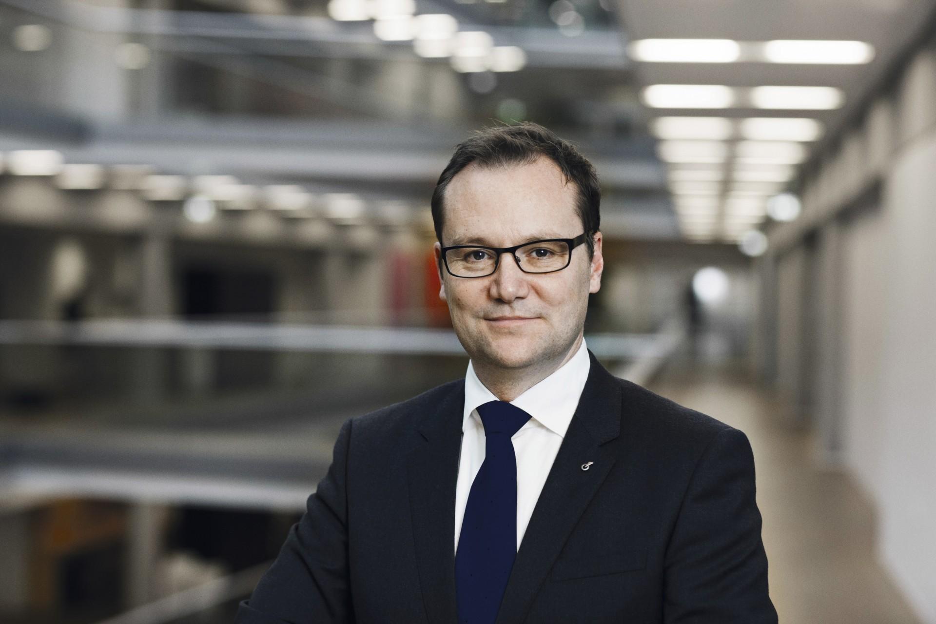 Jens-Peter Saul, administrerende direktør i Rambøll, har grund til at glæde sig over resultatet i 2016. Foto: Rambøll.