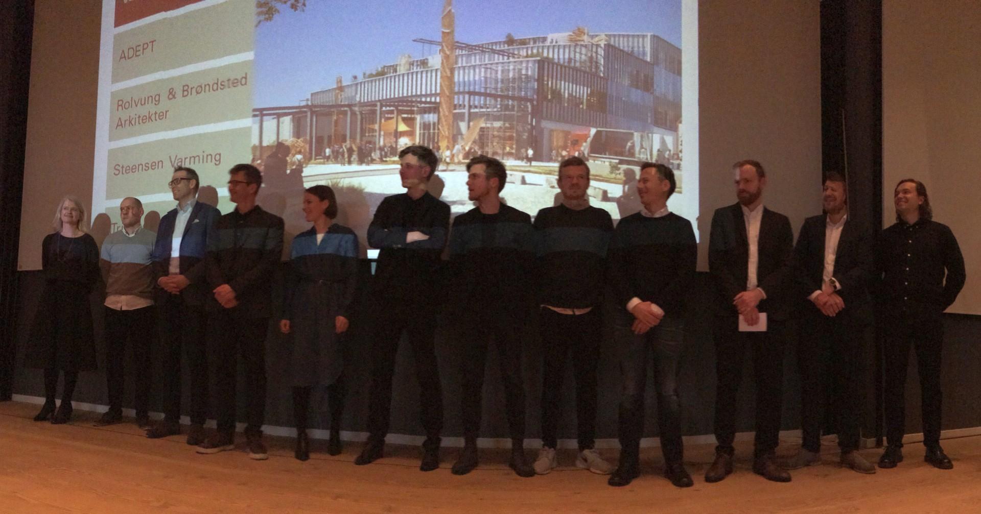 Vinderteamet bestående af Adept, Rolvung & Brøndsted Arkitekter, Tri-Consult, Steensen Varming samt Vargo Nielsen Palle. Foto: Kristian Troelsen.