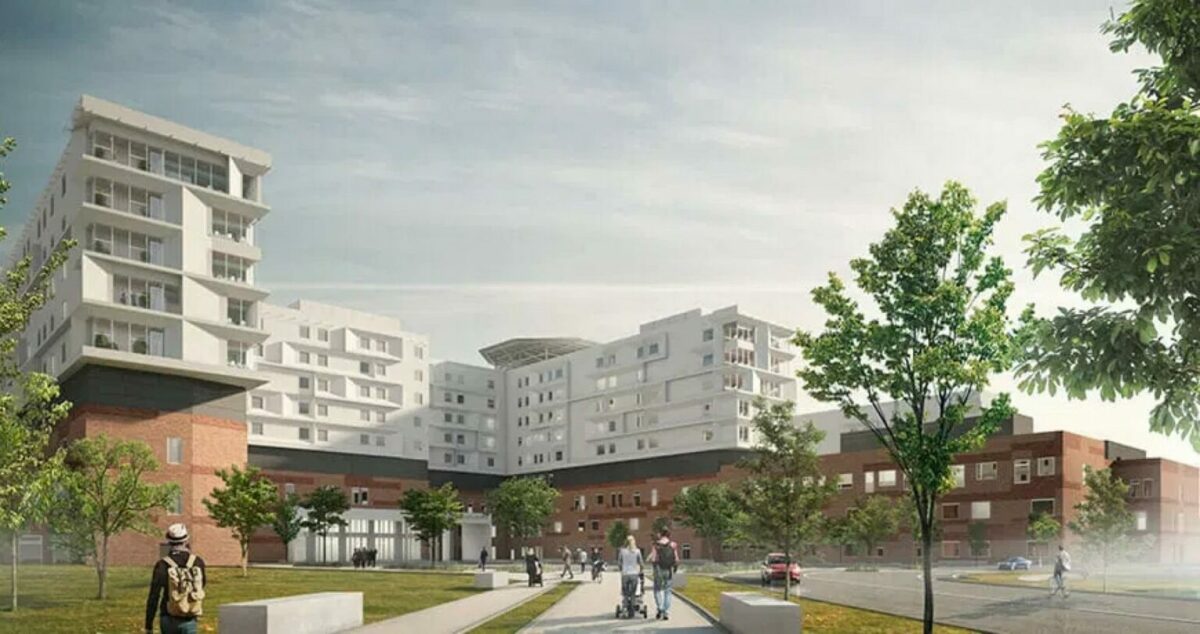 Illustration af nyt hospital i Køge med en grøn forgrund med stier, der leder mod bygningerne, der er hvide på de øverste etager og rødbrune på de nederste
