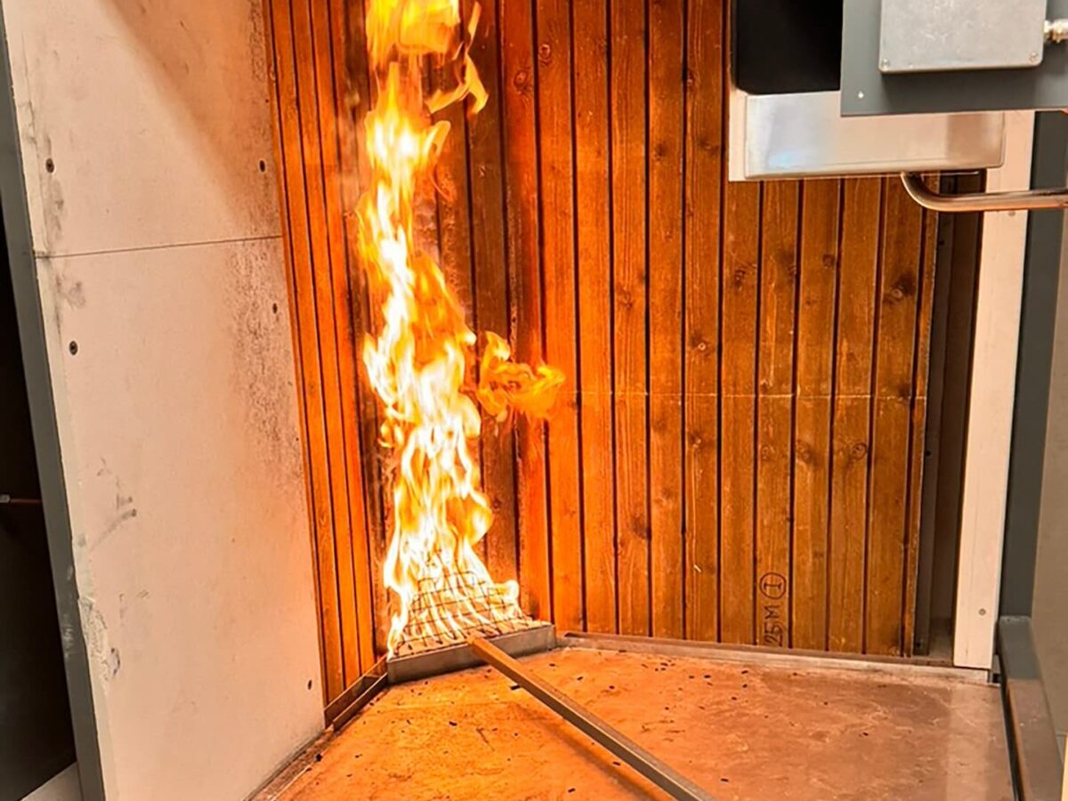Brandtest af træ