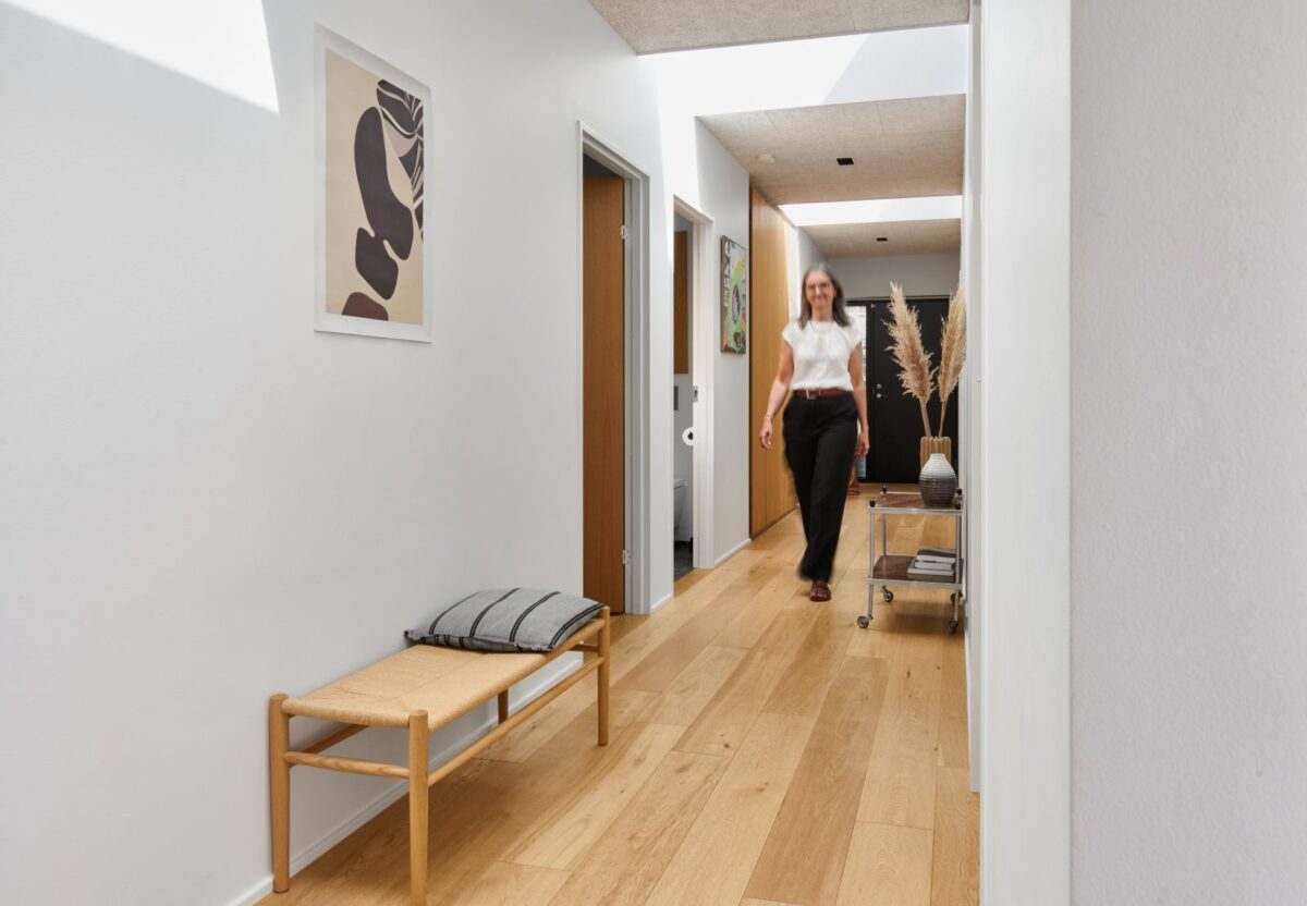 VELUX ovenlysvindue i gang