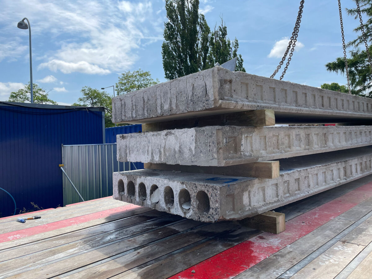Betondæk fra nedrivningssag