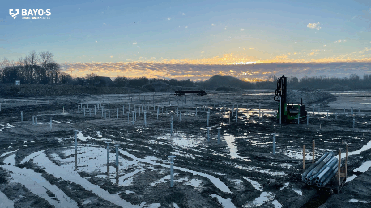 Skruefundamenter i jord