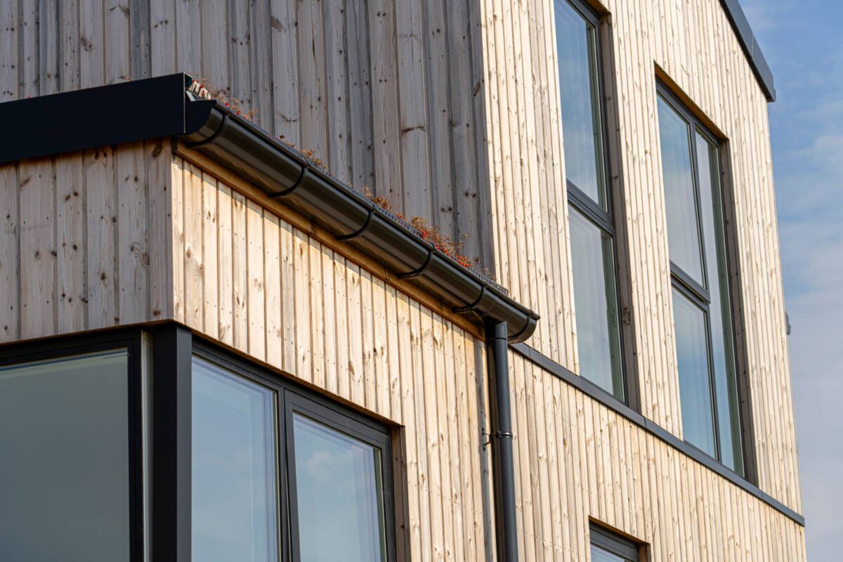 Sort Stål Tagrender fra Plastmo